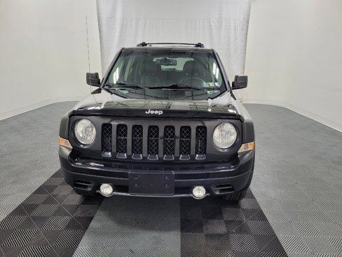 Used 2016 Jeep Patriot High Altitude image 15
