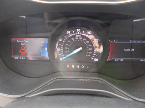 Used 2020 Ford Fusion SE image 15