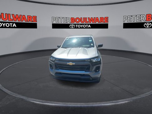 Used 2024 Chevrolet Colorado LT w/ LT Convenience Package image 6