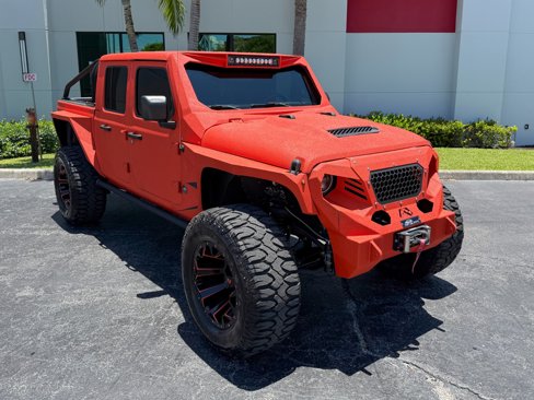 Used 2022 Jeep Gladiator Sport image 13
