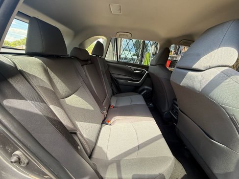 Used 2025 Toyota RAV4 XLE image 21