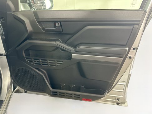 Used 2024 Toyota Tacoma SR5 image 32