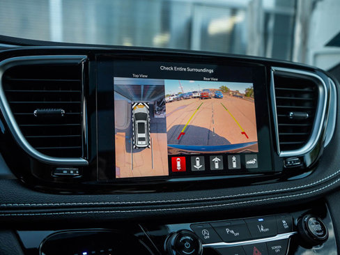 New 2026 Chrysler Pacifica Limited image 26