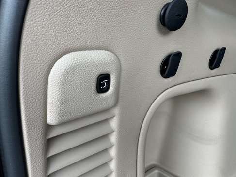 Used 2021 Jeep Grand Cherokee Limited image 20