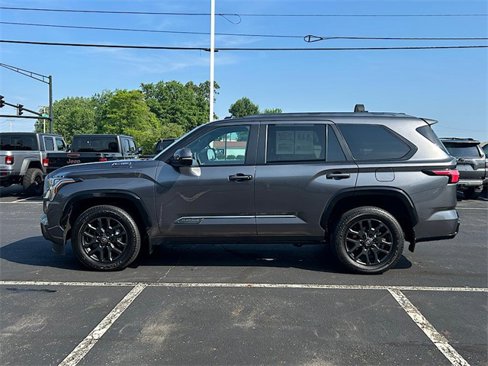 Certified 2025 Toyota Sequoia Platinum image 10