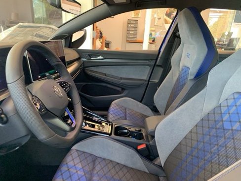 New 2025 Volkswagen Golf R Black Edition image 10