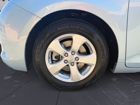 Used 2016 Toyota Sienna LE image 31