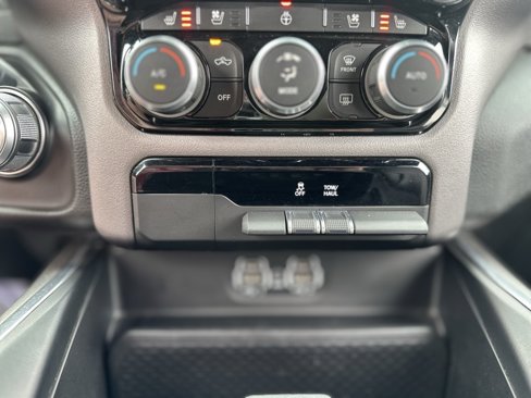 Used 2023 RAM 1500 Laramie image 42