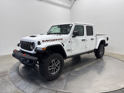 New 2025 Jeep Gladiator Mojave image 3