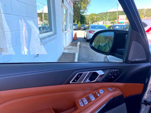 Used 2023 BMW X7 M60i w/ Executive Package image 18