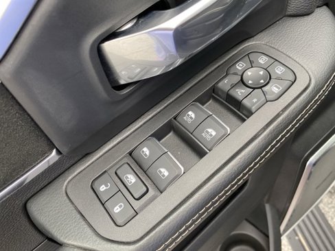 New 2025 RAM 3500 Laramie image 20