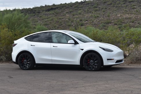 Used 2022 Tesla Model Y Performance image 2