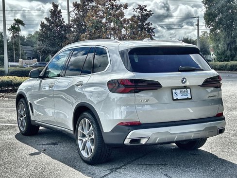 New 2026 BMW X5 xDrive50e w/ Premium Package image 11