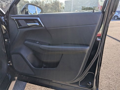 New 2025 Mitsubishi Outlander SE image 26