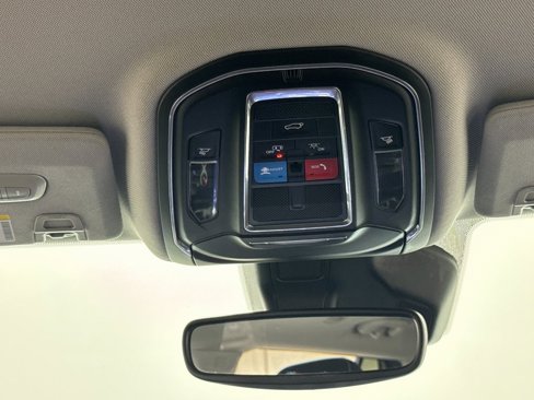 Used 2023 Jeep Grand Cherokee L Limited image 32