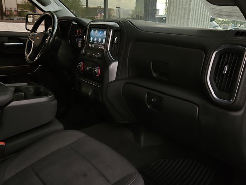 Used 2021 Chevrolet Silverado 1500 LT image 23