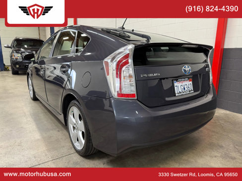 Used 2015 Toyota Prius Five image 5
