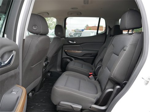 Used 2023 GMC Acadia SLE w/ Driver Convenience Package image 17