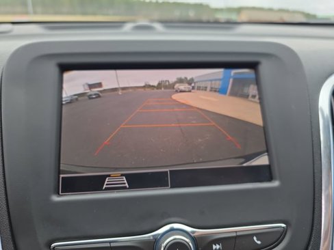 Used 2024 Chevrolet Equinox LT image 22