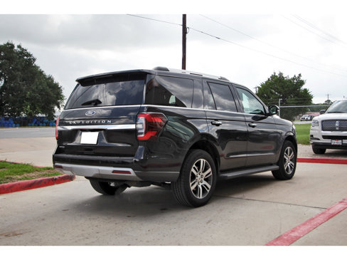 Used 2024 Ford Expedition Limited image 5