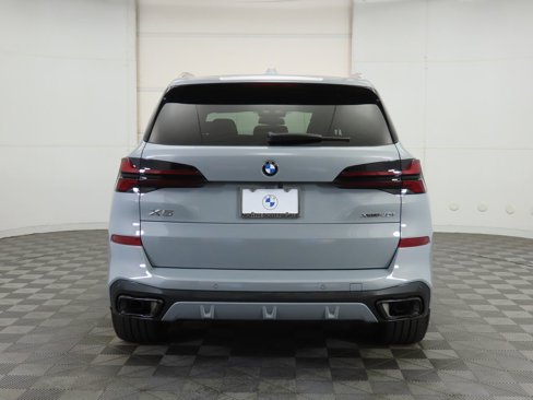 Certified 2026 BMW X5 xDrive40i w/ M Sport Package image 6