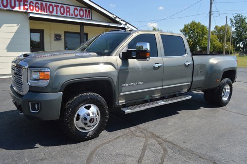Used 2018 GMC Sierra 3500 Denali w/ Duramax Plus Package image 2