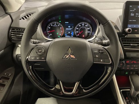 New 2025 Mitsubishi Eclipse Cross SE image 16