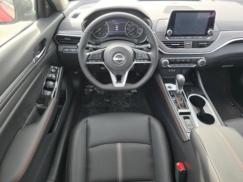 New 2025 Nissan Altima 2.5 SR image 26