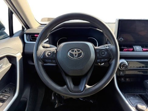 Used 2024 Toyota RAV4 XLE image 16