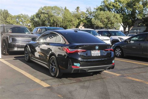 Used 2025 BMW i4 eDrive40 w/ Parking Assistance Package image 8