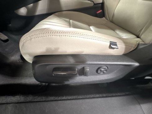 Used 2018 Honda Accord EX image 18