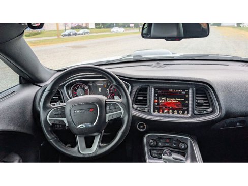 Used 2016 Dodge Challenger R/T Scat Pack image 27