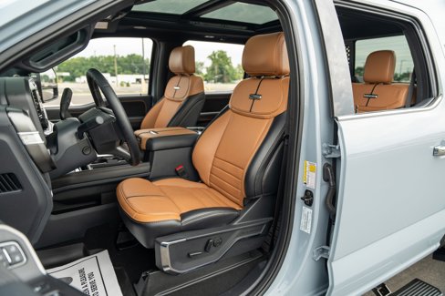 Used 2024 Ford F450 Platinum w/ FX4 Off-Road Package image 35
