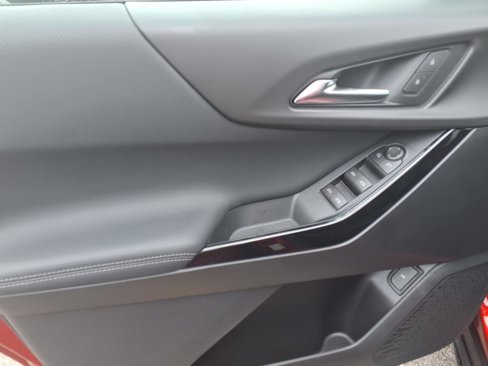 New 2026 Chevrolet Equinox LT w/ Convenience Package II image 8