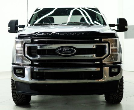 Used 2022 Ford F350 XLT w/ Camper Package image 2