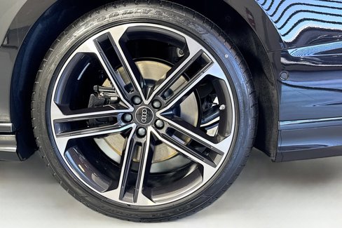 New 2025 Audi A8 L 3.0T image 29