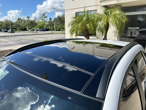 Used 2025 Hyundai Kona Limited image 10