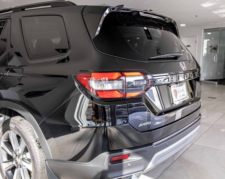 Used 2025 Honda Pilot Elite image 14