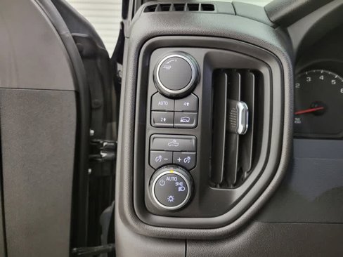 Certified 2024 Chevrolet Silverado 1500 Custom image 28