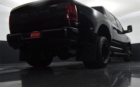 New 2025 RAM 3500 Laramie image 19