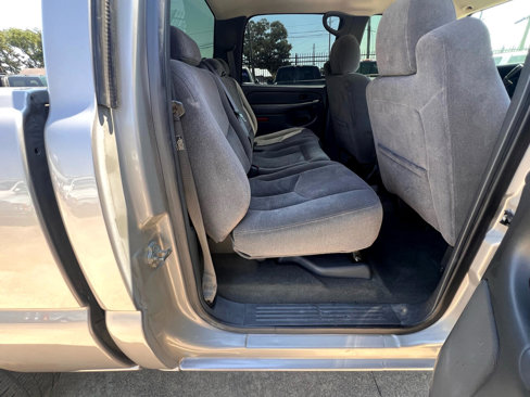 Used 2006 Chevrolet Silverado 1500 LS image 36