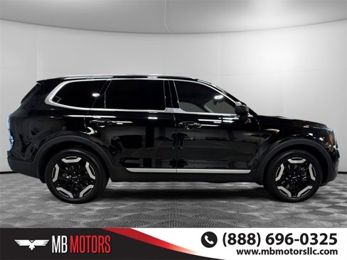 Used 2023 Kia Telluride EX X-Line image 2