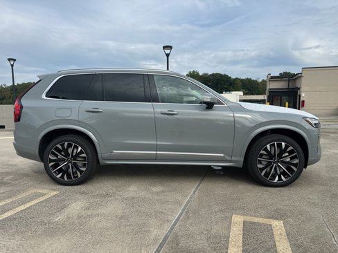 New 2026 Volvo XC90 B6 Ultra image 8