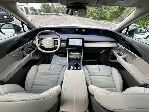 New 2025 Lincoln Nautilus Reserve image 21