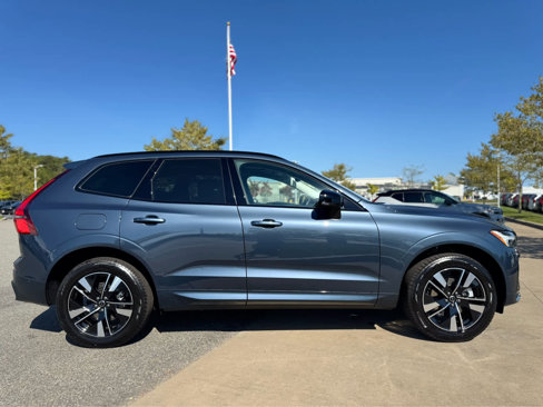 New 2026 Volvo XC60 B5 Plus w/ Protection Package Premier image 9