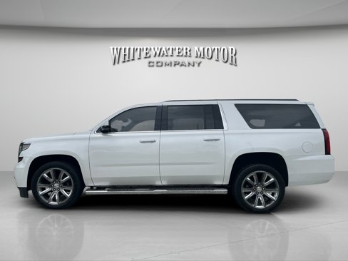 Used 2019 Chevrolet Suburban LT w/ LT Signature Package image 2