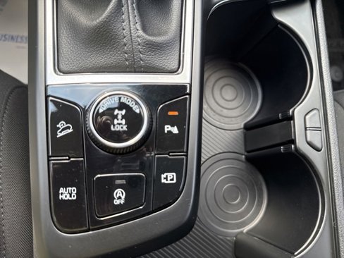 Used 2023 Kia Sportage LX image 7