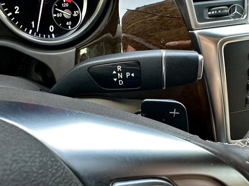 Used 2013 Mercedes-Benz GL 450 4MATIC image 28