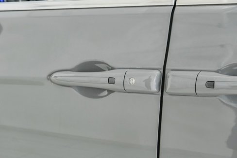 Used 2022 Chrysler Pacifica Touring-L image 32