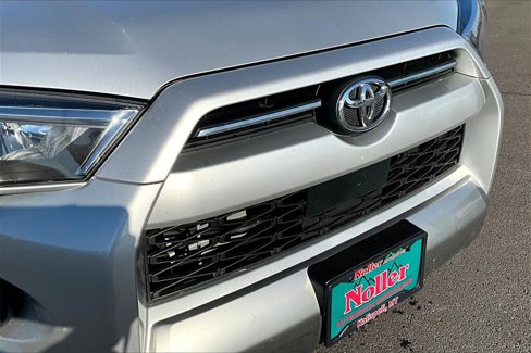 Used 2024 Toyota 4Runner TRD Off-Road Premium image 27